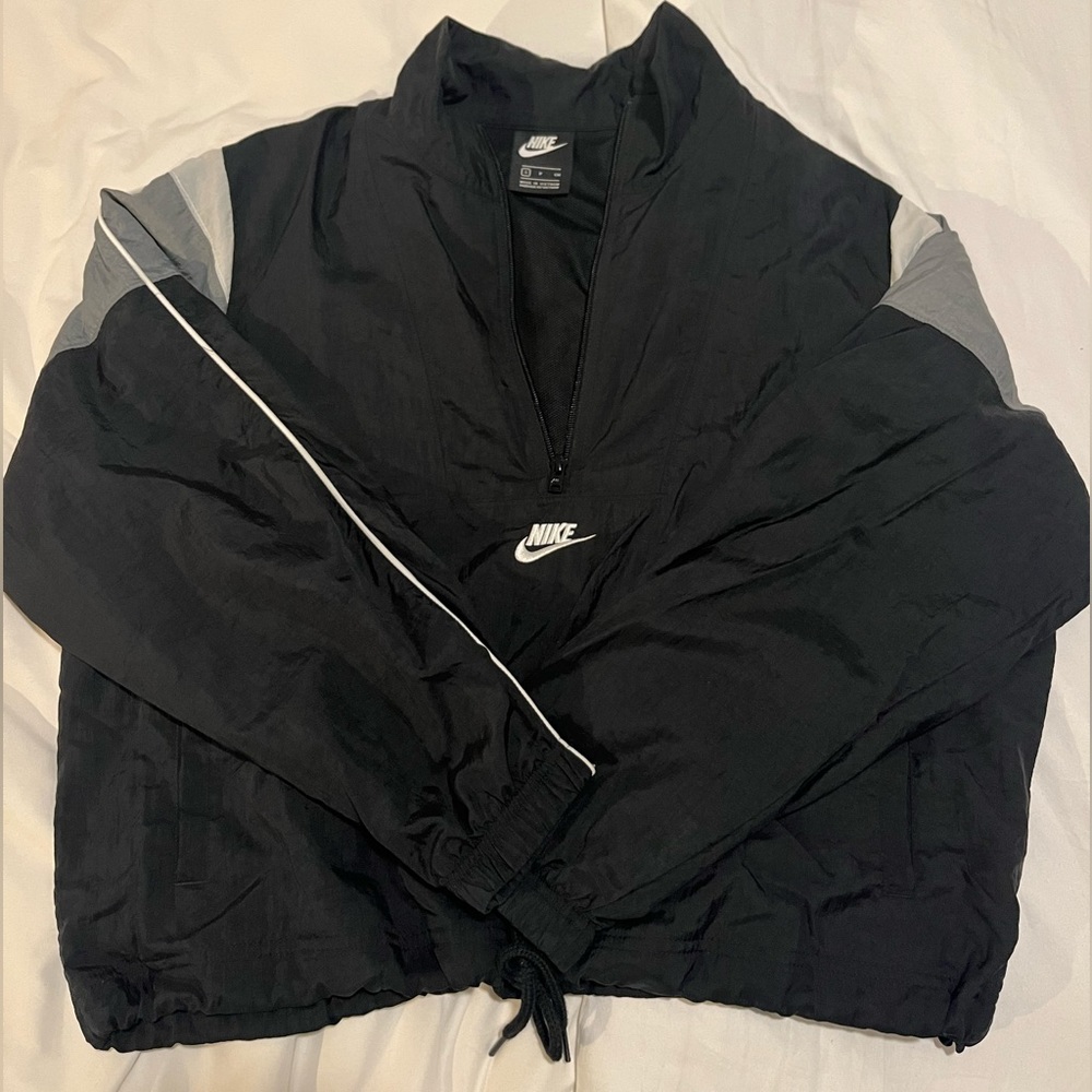 COPY - Nike Women’s pullover half zip